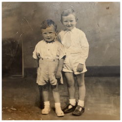 photo of grandad as a kid with his brother
